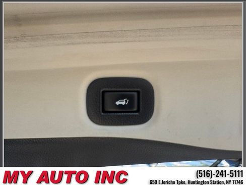 Used 2018 Nissan Rogue SV AWD/4WD image 36