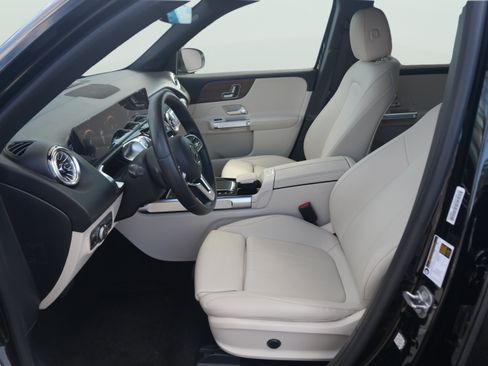Used 2023 Mercedes-Benz EQB 250+ image 16