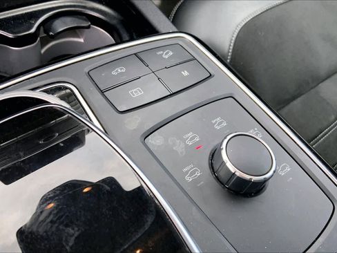 Used 2019 Mercedes-Benz GLE 43 AMG 4MATIC Coupe image 32