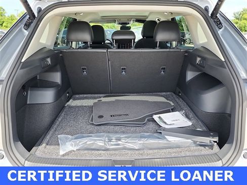 New 2025 Volkswagen Tiguan SE image 6