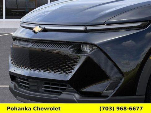 New 2026 Chevrolet Equinox EV LT image 13