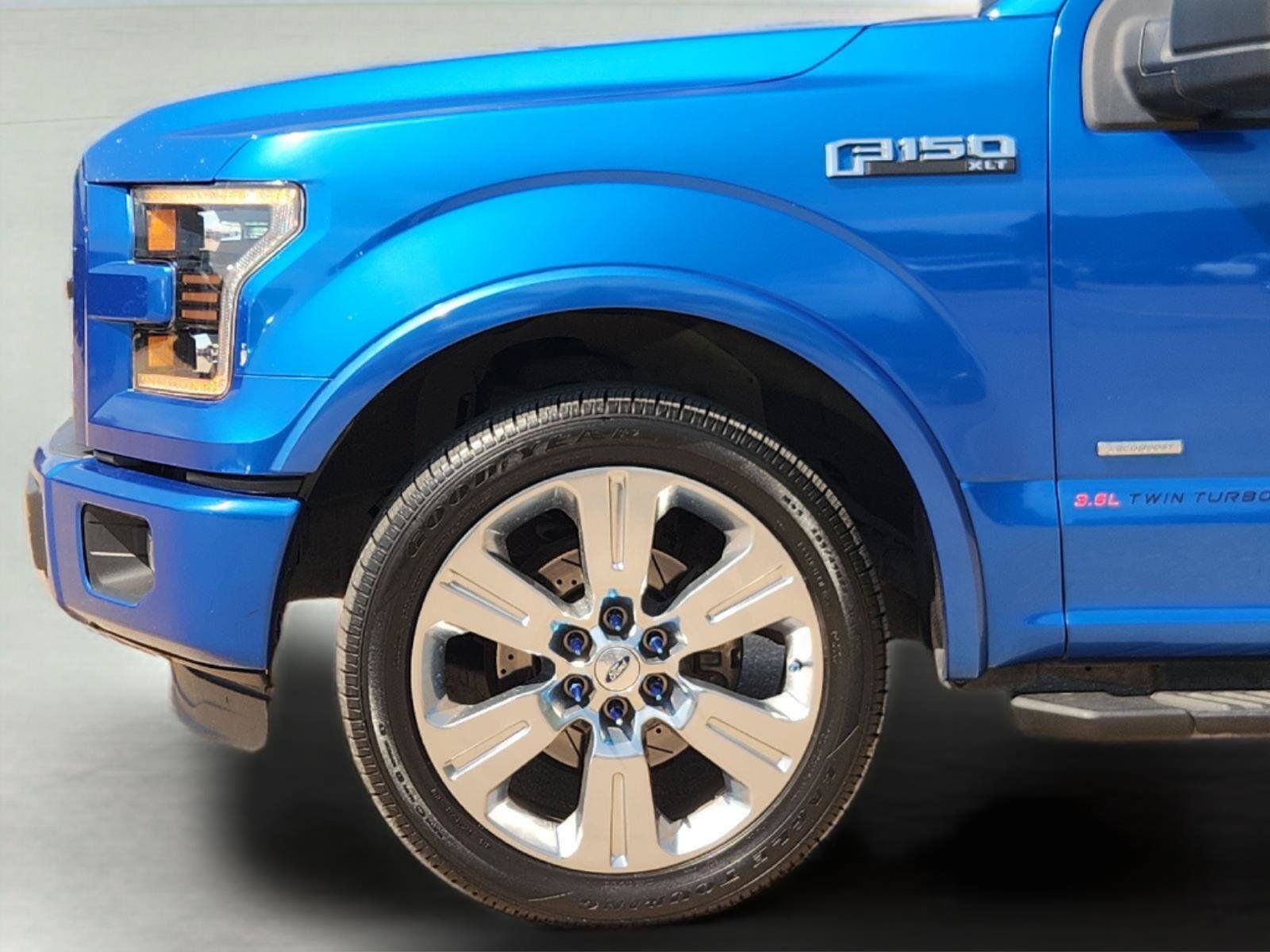 Used 2015 Ford F150 XLT w/ Equipment Group 301A Mid RWD image 8