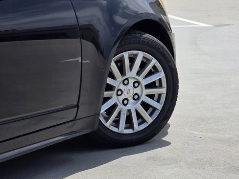 Used 2010 Cadillac CTS Sedan image 7