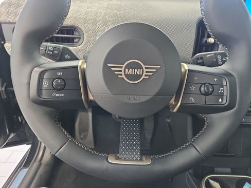 Used 2025 MINI Cooper S FWD image 27