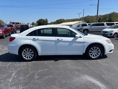 Used 2014 Chrysler 200 Touring w/ Cold Weather Group image 8