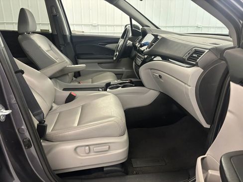 Used 2021 Honda Pilot Touring image 33
