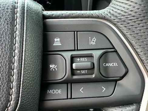 New 2026 Toyota Tundra Limited AWD/4WD image 11