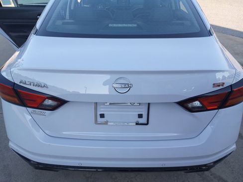 New 2025 Nissan Altima 2.5 SR image 14