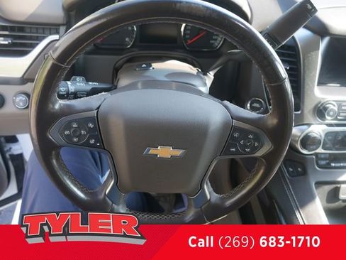 Used 2019 Chevrolet Suburban LT w/ LT Signature Package AWD/4WD image 28
