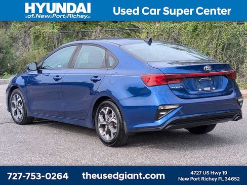 Used 2019 Kia Forte LXS FWD image 3