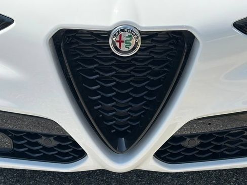 New 2026 Alfa Romeo Stelvio Sprint w/ Convenience Package AWD/4WD image 11