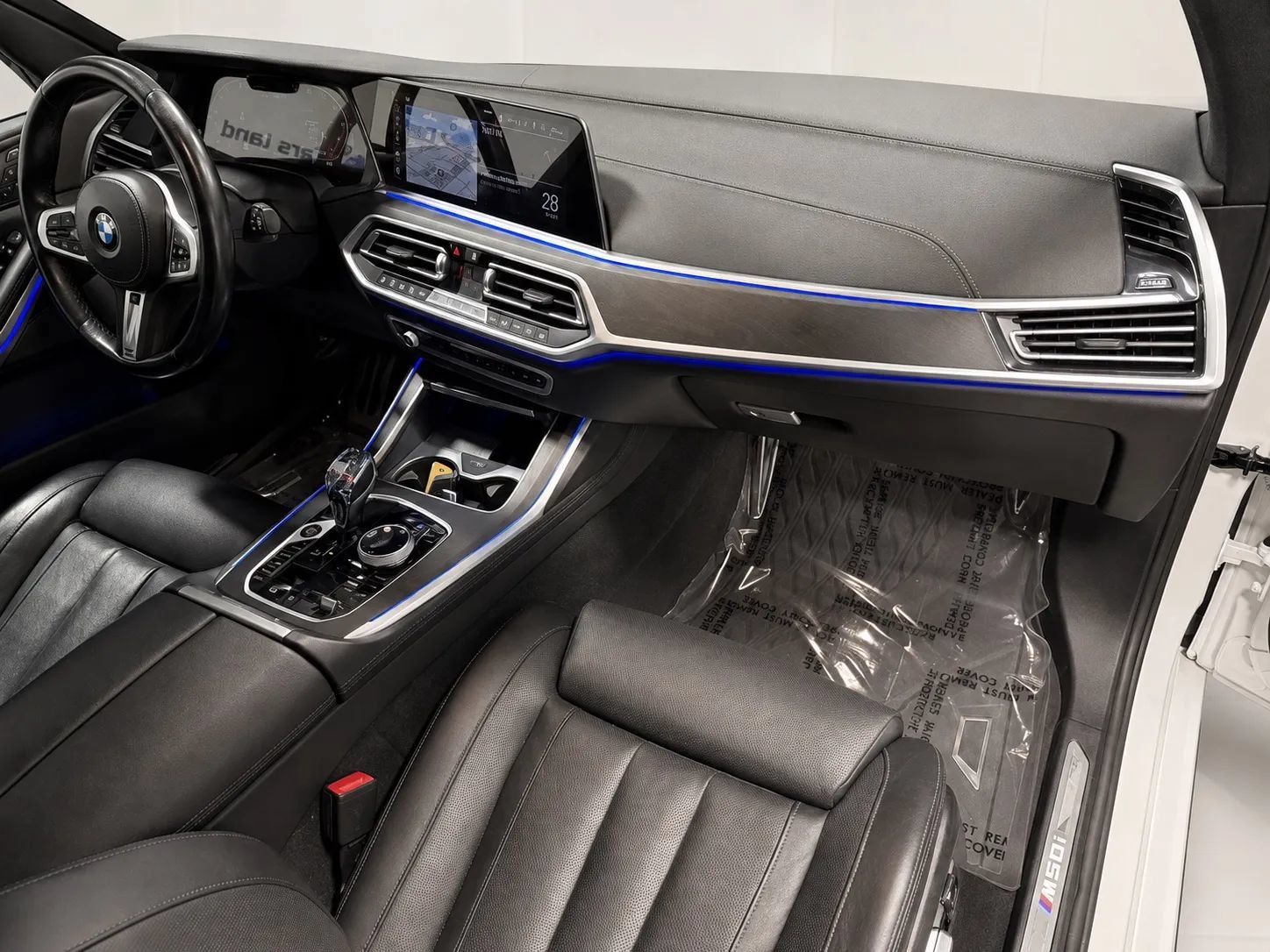 Used 2022 BMW X7 M50i AWD/4WD image 25