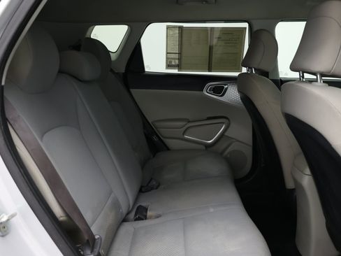 Used 2021 Kia Soul LX FWD image 34
