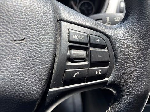 Used 2017 BMW 320i Sedan RWD image 38