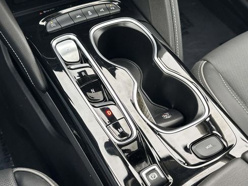 Certified 2023 Buick Envision Avenir image 33