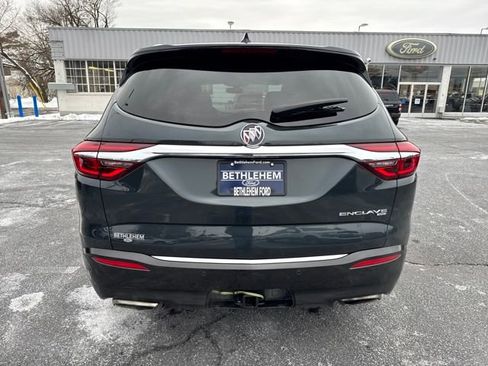 Used 2019 Buick Enclave Essence image 4