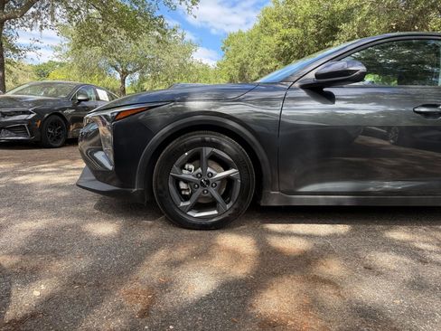 Used 2025 Kia K4 LXS image 10