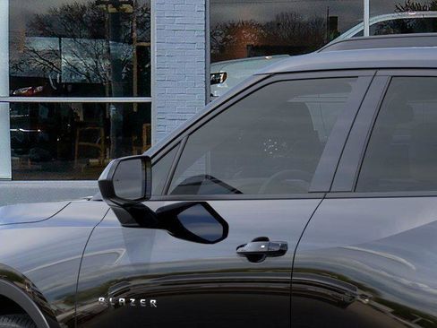 New 2025 Chevrolet Blazer LT w/ Convenience Package image 12