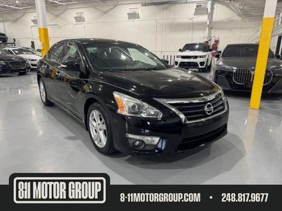 Used 2014 Nissan Altima 2.5 SV w/ Convenience Package