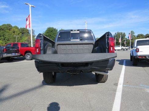 New 2026 RAM 2500 Limited AWD/4WD image 5