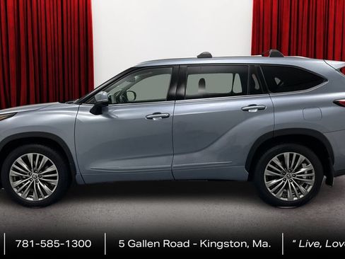 Certified 2021 Toyota Highlander Platinum AWD/4WD image 8