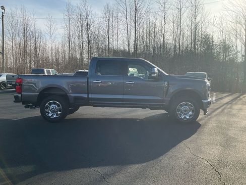 New 2026 Ford F250 Lariat w/ Chrome Package AWD/4WD image 4