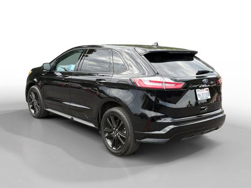 Certified 2023 Ford Edge ST-Line AWD/4WD image 3