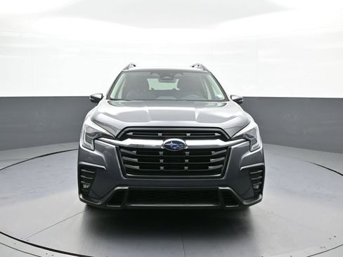 Used 2023 Subaru Ascent Limited image 2