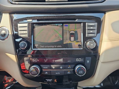 Used 2020 Nissan Rogue SL FWD image 20