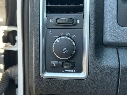 Used 2019 RAM 1500 Big Horn AWD/4WD image 20