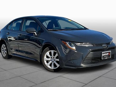 Certified 2024 Toyota Corolla LE image 3