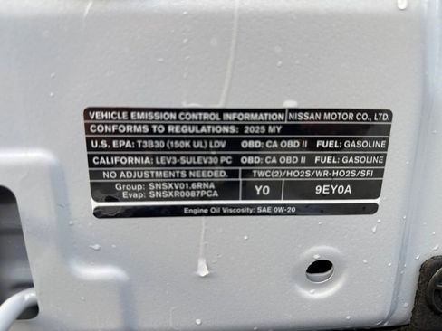 Certified 2025 Nissan Versa SR w/ Trunk Package image 34