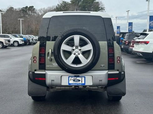 Used 2023 Land Rover Defender 90 S image 4