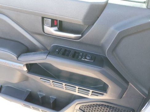 Used 2024 Toyota Tacoma TRD Off-Road image 15