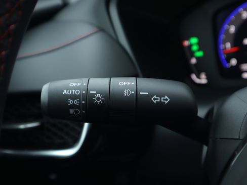 Used 2025 Acura ADX A-Spec image 19