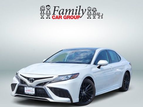 Used 2023 Toyota Camry XSE w/ Navigation Package FWD image 1