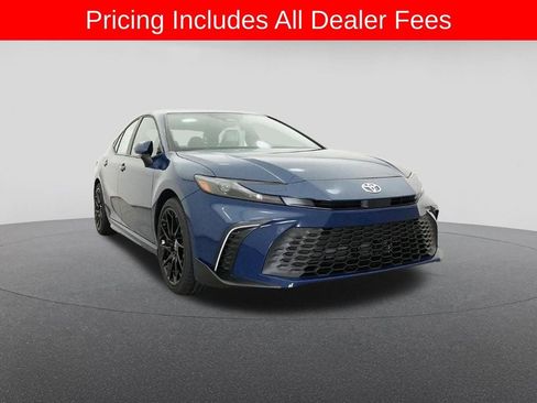 New 2026 Toyota Camry SE FWD image 30