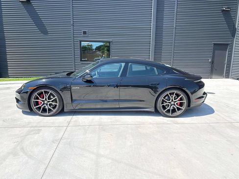 Used 2025 Porsche Taycan 4S AWD/4WD image 2