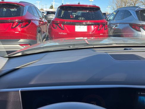 Used 2025 Hyundai Tucson SEL image 14