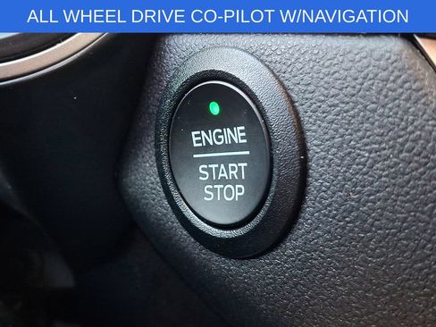 Used 2022 Ford Escape SEL AWD/4WD image 25