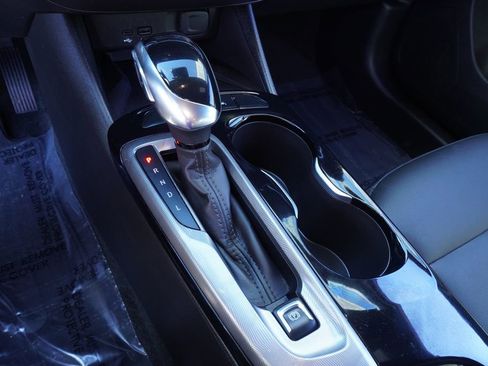 Used 2024 Buick Envista Sport Touring w/ Convenience II Package image 18