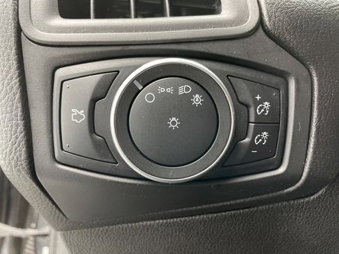 Used 2017 Ford Focus SE image 22