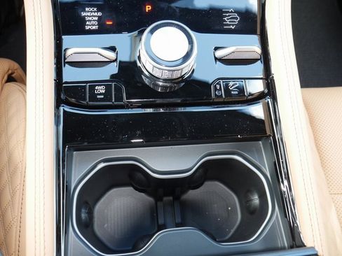 New 2025 Jeep Grand Cherokee L Summit image 17