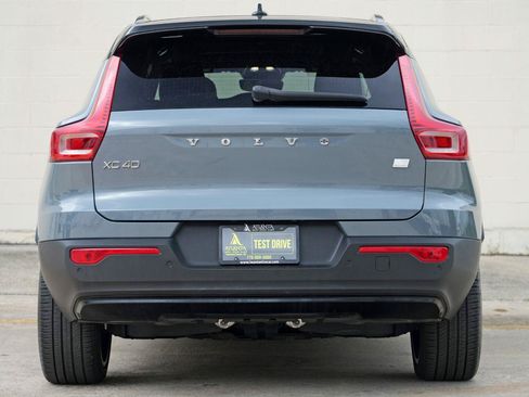 Used 2021 Volvo XC40 P8 Recharge w/ Advanced Package AWD/4WD image 10