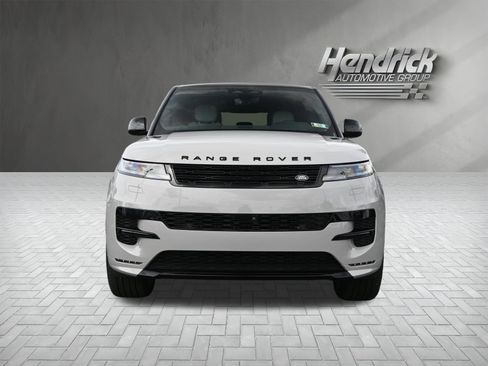 Used 2025 Land Rover Range Rover Sport Dynamic SE image 6