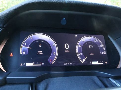 Used 2023 Jeep Grand Cherokee L Laredo image 11