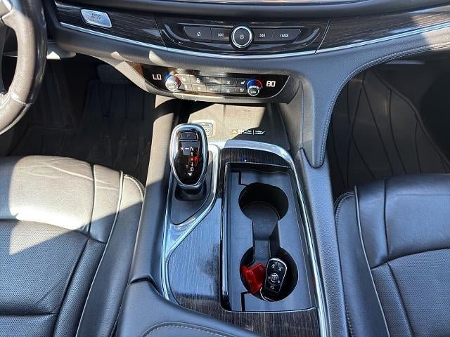 Used 2020 Buick Enclave Avenir w/ Avenir Technology Package AWD/4WD image 18
