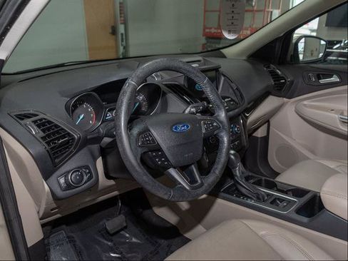 Used 2017 Ford Escape Titanium FWD image 11