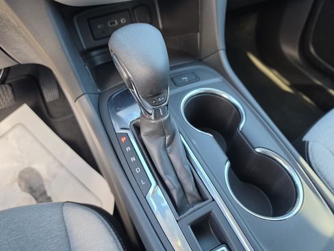 Used 2024 Chevrolet Equinox LT FWD image 31