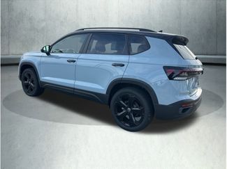 New 2026 Volkswagen Taos SE AWD/4WD video 3
